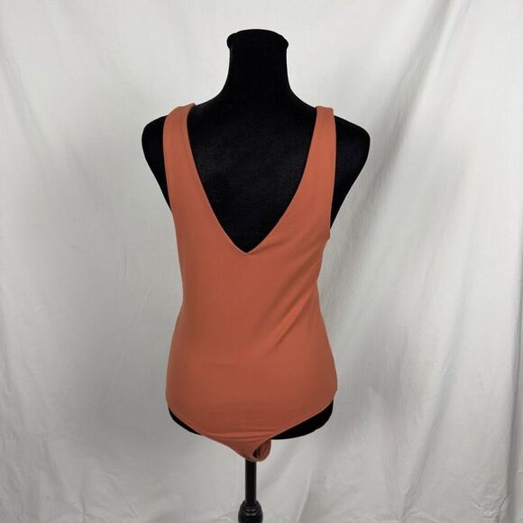 Abercrombie & Fitch Orange V-Neck Bodysuit - Women’s M - Picture 2 of 9